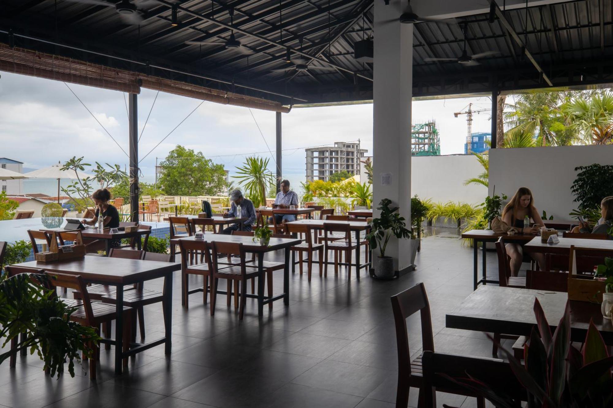 Onederz Sihanoukville - 10 Mins Walk From The Tourism Pier Екстериор снимка
