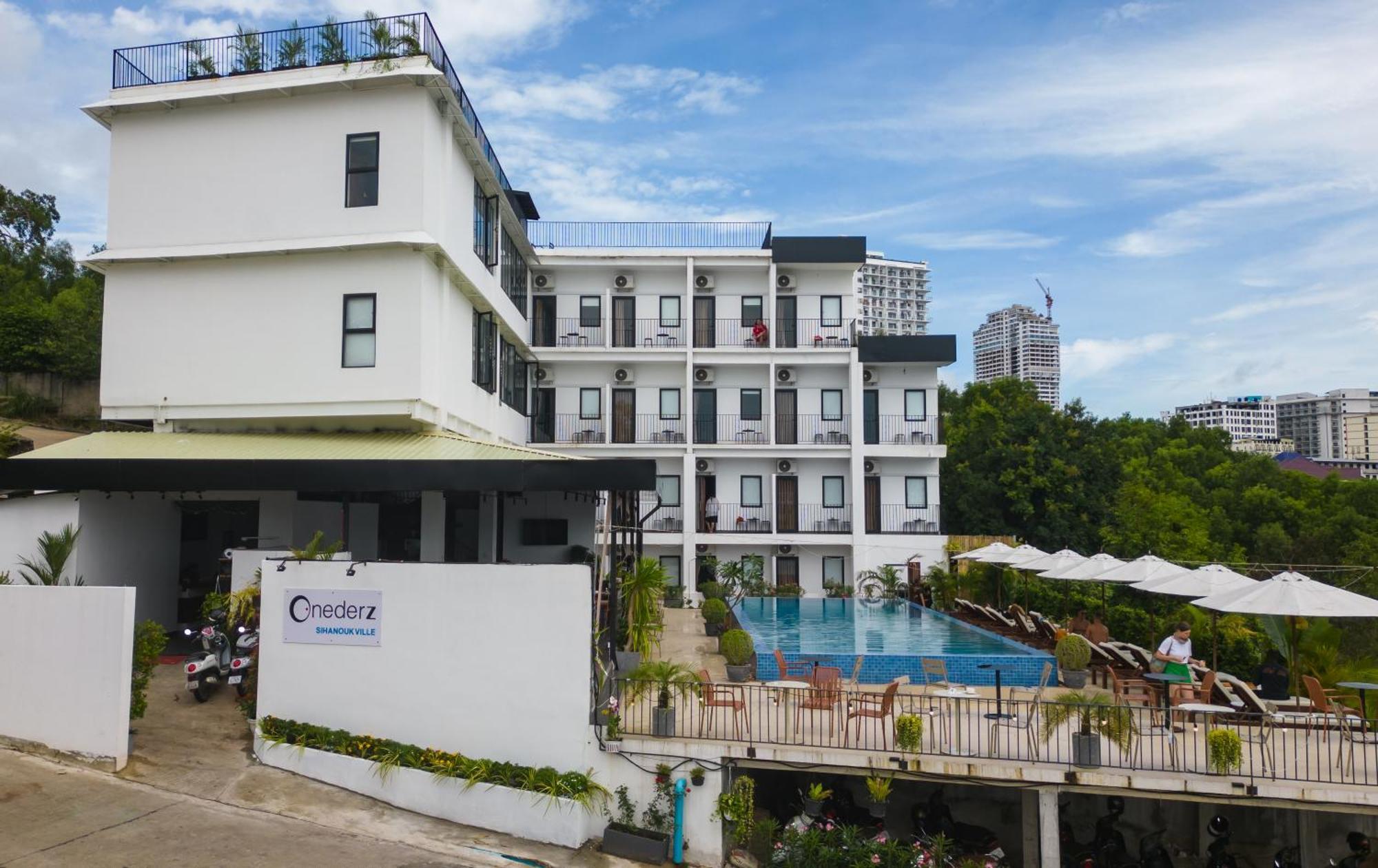 Onederz Sihanoukville - 10 Mins Walk From The Tourism Pier Екстериор снимка